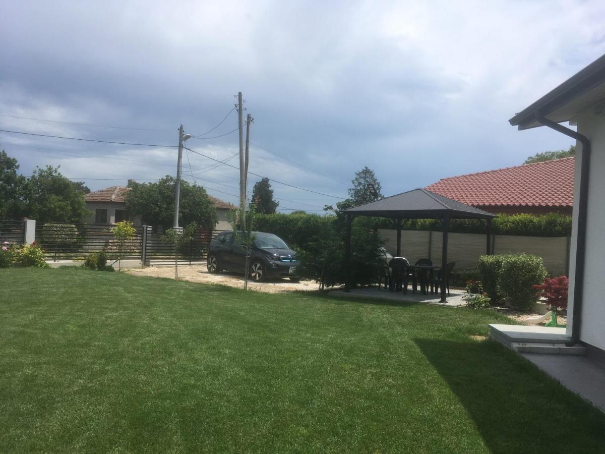 Karia Apartments Shabla Bagian luar foto