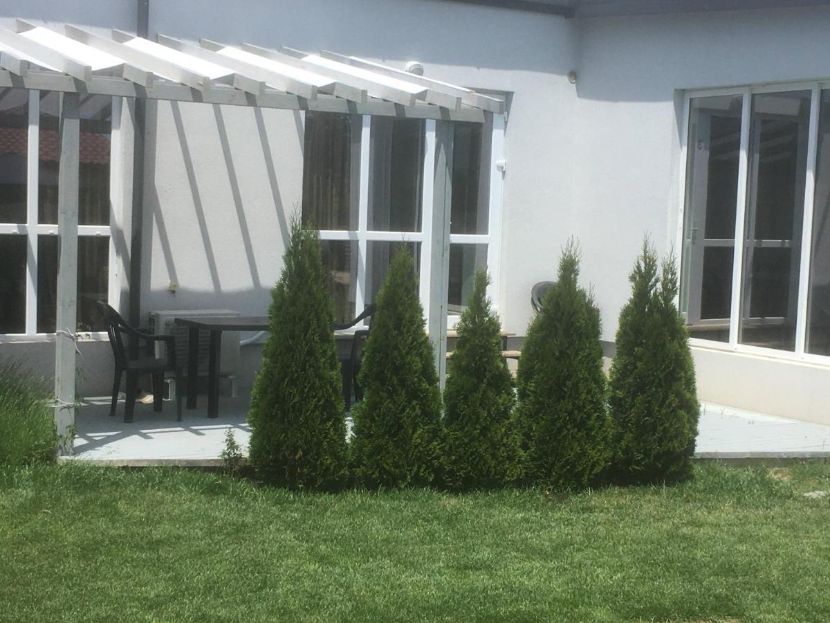 Karia Apartments Shabla Bagian luar foto