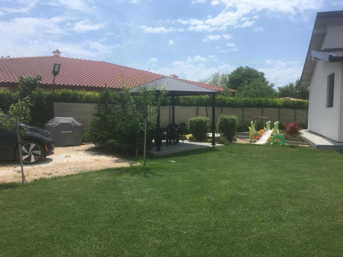 Karia Apartments Shabla Bagian luar foto