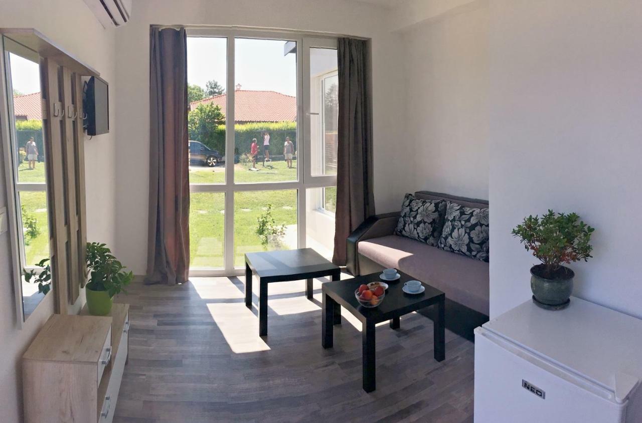 Karia Apartments Shabla Bagian luar foto