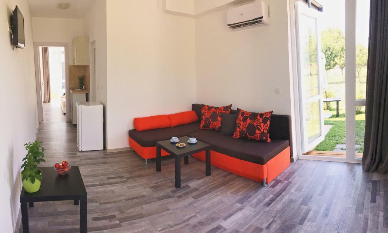 Karia Apartments Shabla Bagian luar foto